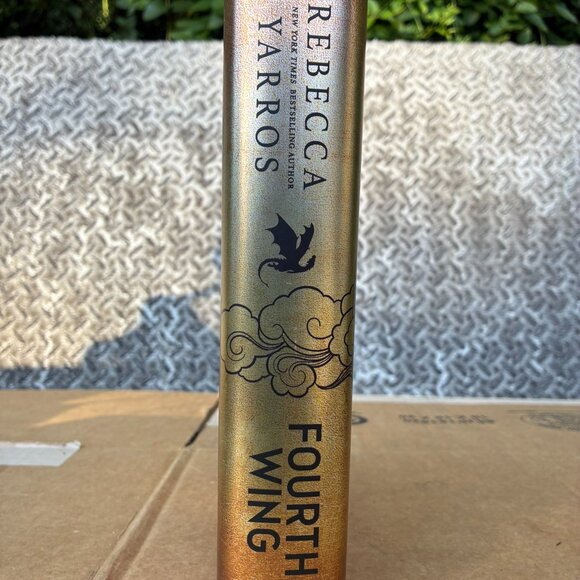 Fourth Wing Original Hardcover Empyrean Series Rebecca Yarros - Picture 2 of 7